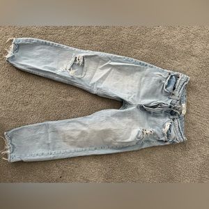 Abercrombie high rise distressed light wash